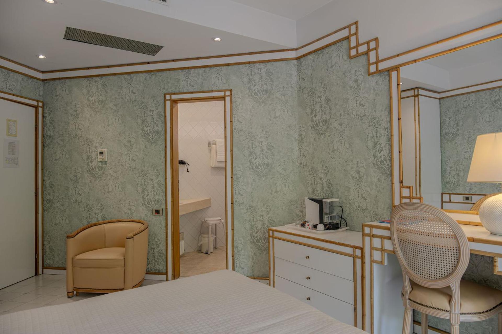 Hotel President - Vintage Hotel In Centro Ριτσόνε Εξωτερικό φωτογραφία