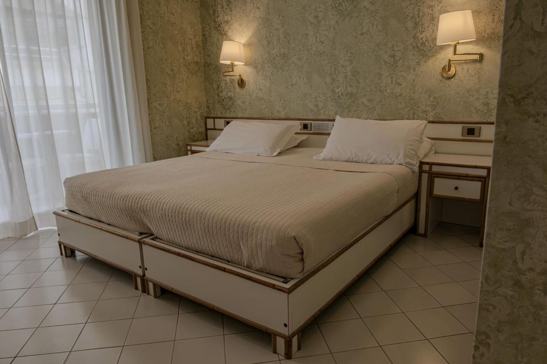 Hotel President - Vintage Hotel In Centro Ριτσόνε Εξωτερικό φωτογραφία