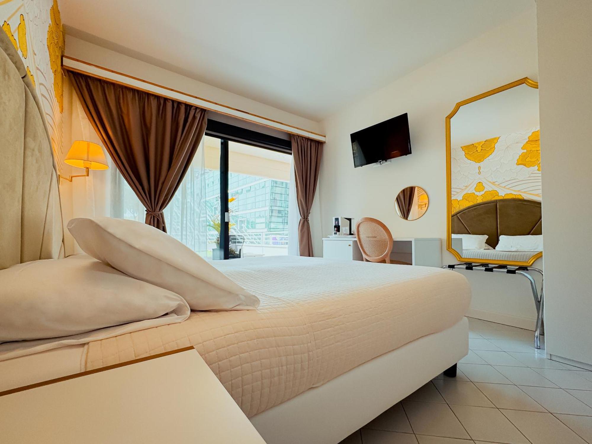 Hotel President - Vintage Hotel In Centro Ριτσόνε Δωμάτιο φωτογραφία