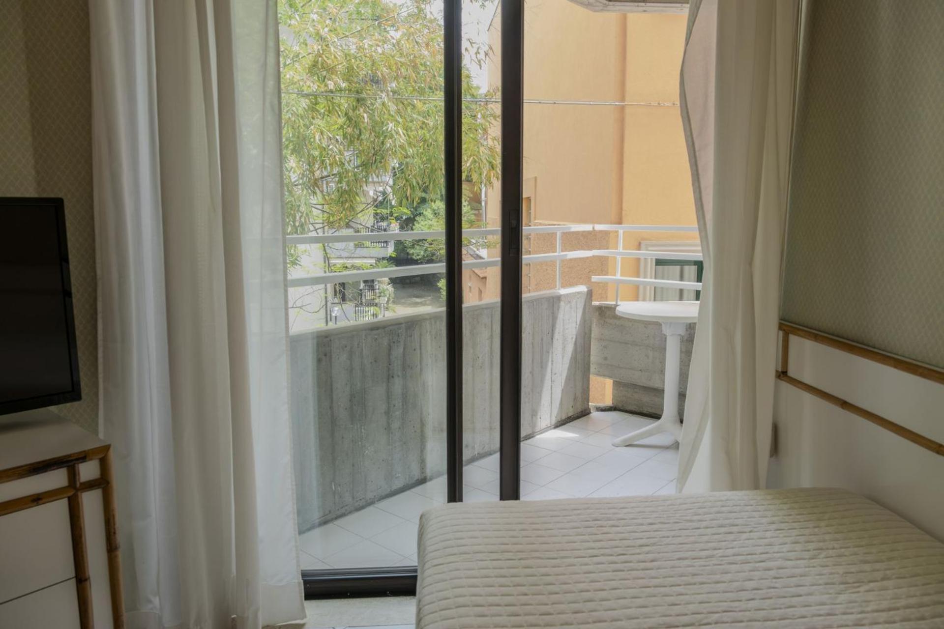Hotel President - Vintage Hotel In Centro Ριτσόνε Δωμάτιο φωτογραφία