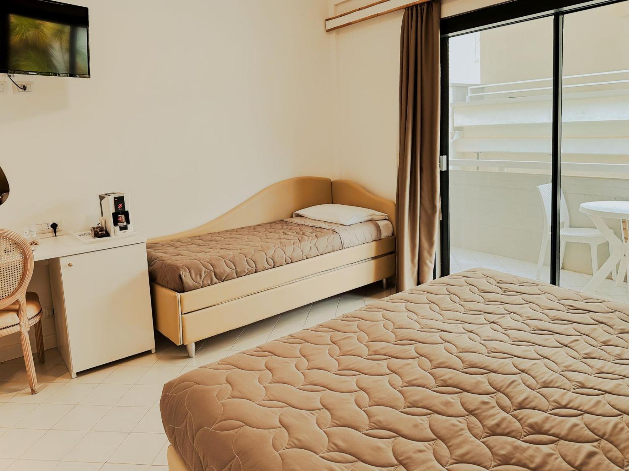 Hotel President - Vintage Hotel In Centro Ριτσόνε Εξωτερικό φωτογραφία